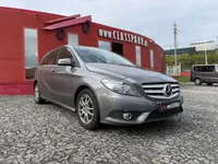 Mercedes-Benz-B 180 Imagem Principal