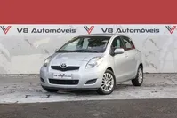Toyota-Yaris Imagem Principal