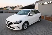 Mercedes-Benz-B 180 detalhes 1