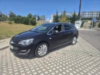 Opel-Astra Sports Tourer detalhes 1