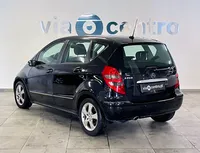 Mercedes-Benz-A 150 detalhes 1