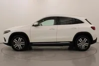 Mercedes-Benz-EQA detalhes 2