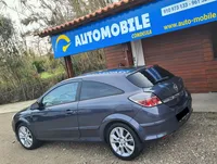 Opel-Astra GTC detalhes 2