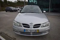 Nissan-Almera detalhes 1