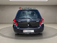 Toyota-Yaris detalhes 2