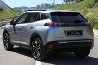 Peugeot-e-2008 detalhes 2