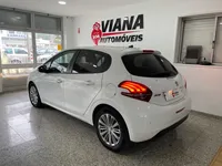 Peugeot-208 detalhes 1