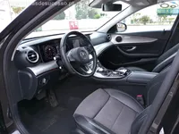 Mercedes-Benz-E 220 detalhes 1