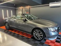 Mercedes-Benz-E 220 detalhes 2