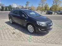 Opel-Astra Sports Tourer Imagem Principal