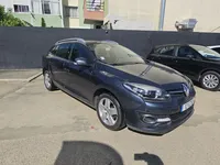 Renault-Megane Sport Tourer detalhes 2