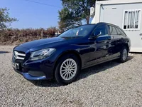 Mercedes-Benz-C 180 detalhes 1
