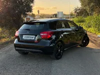 Mercedes-Benz-A 180 detalhes 2