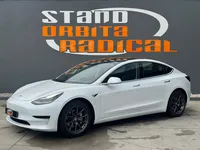 Tesla-Model 3 Imagem Principal