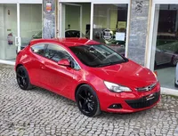 Opel-Astra GTC detalhes 2