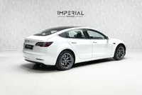 Tesla-Model 3 detalhes 2