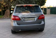 Mercedes-Benz-B 180 detalhes 2