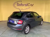 Skoda-Fabia detalhes 2