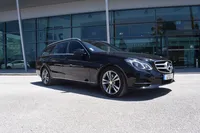 Mercedes-Benz-E 300 detalhes 1