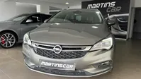 Opel-Astra Sports Tourer detalhes 1
