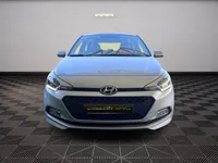 Hyundai-i20 detalhes 1
