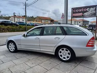Mercedes-Benz-C 220 detalhes 2