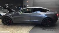 Tesla-Model 3 detalhes 1