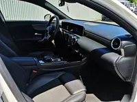 Mercedes-Benz-A 180 detalhes 1