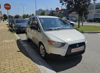 Mitsubishi-Colt detalhes 2