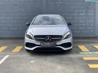 Mercedes-Benz-A 180 detalhes 1