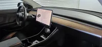 Tesla-Model 3 detalhes 1