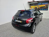 Peugeot-208 detalhes 2