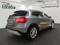 Mercedes-Benz-GLA 200 detalhes 2