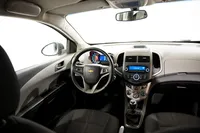 Chevrolet-Aveo detalhes 2