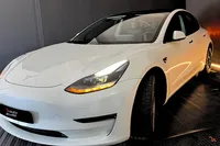 Tesla-Model 3 detalhes 1