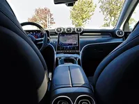 Mercedes-Benz-GLC 400 detalhes 2