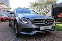 Mercedes-Benz-C 200 detalhes 2