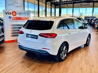 Mercedes-Benz-B 180 detalhes 1