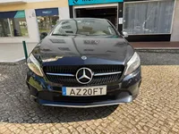 Mercedes-Benz-A 180 detalhes 1