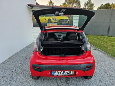 Small Image 1