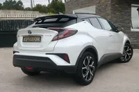 Toyota-C-HR detalhes 1