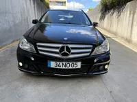 Mercedes-Benz-C 180 detalhes 2