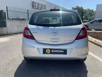 Opel-Corsa detalhes 1
