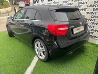 Mercedes-Benz-A 180 detalhes 2