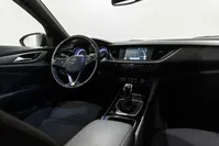 Opel-Insignia Sports Tourer detalhes 2