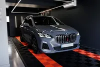 BMW-218 Active Tourer detalhes 2