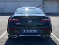 Mercedes-Benz-E 300 detalhes 2
