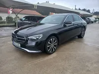 Mercedes-Benz-E 300 detalhes 2