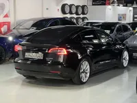 Tesla-Model 3 detalhes 1