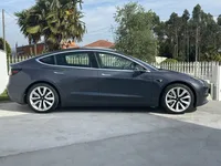 Tesla-Model 3 detalhes 1